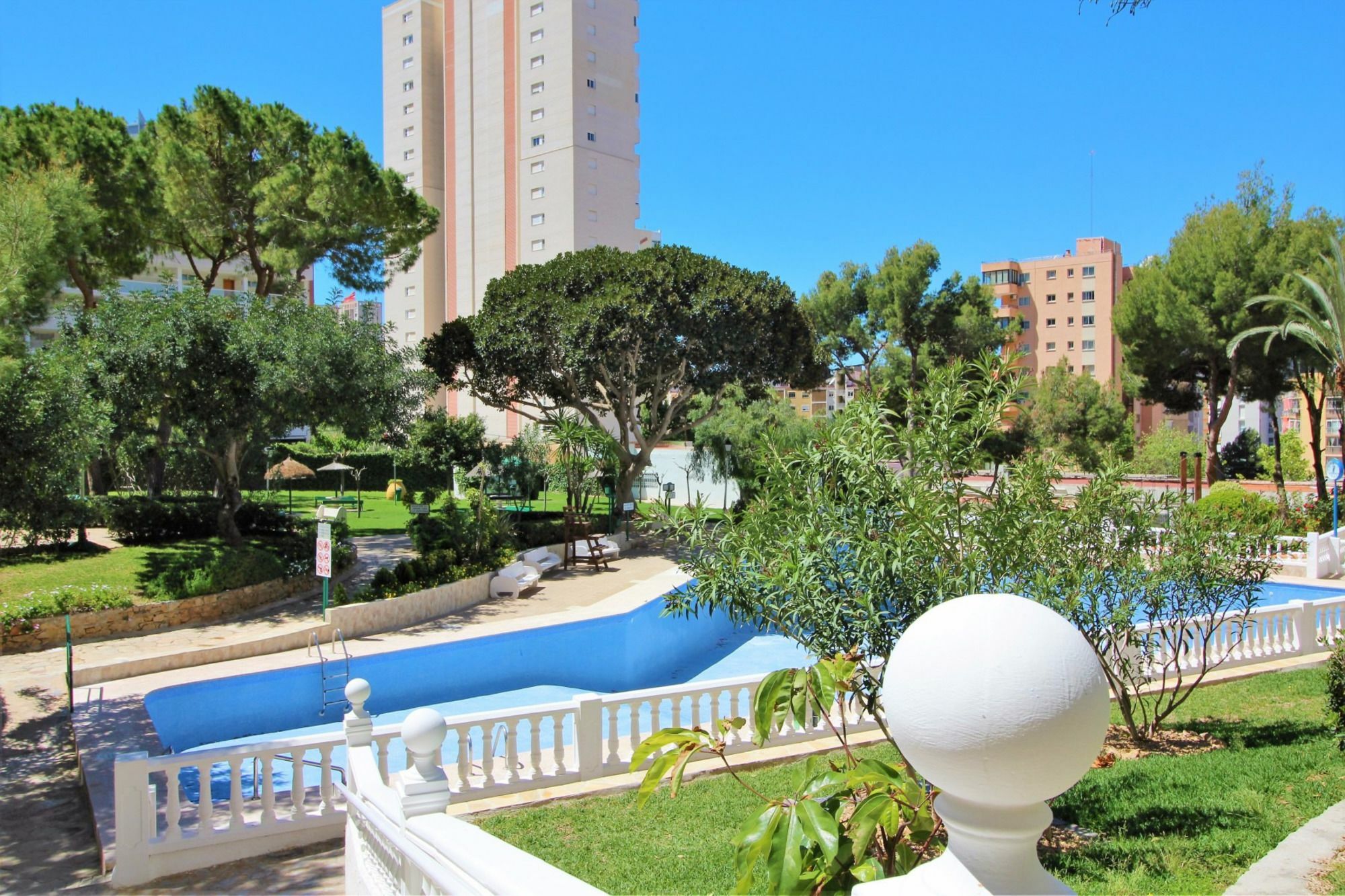 Апартаменти Playmon Park 8-10 Бенідорм Екстер'єр фото