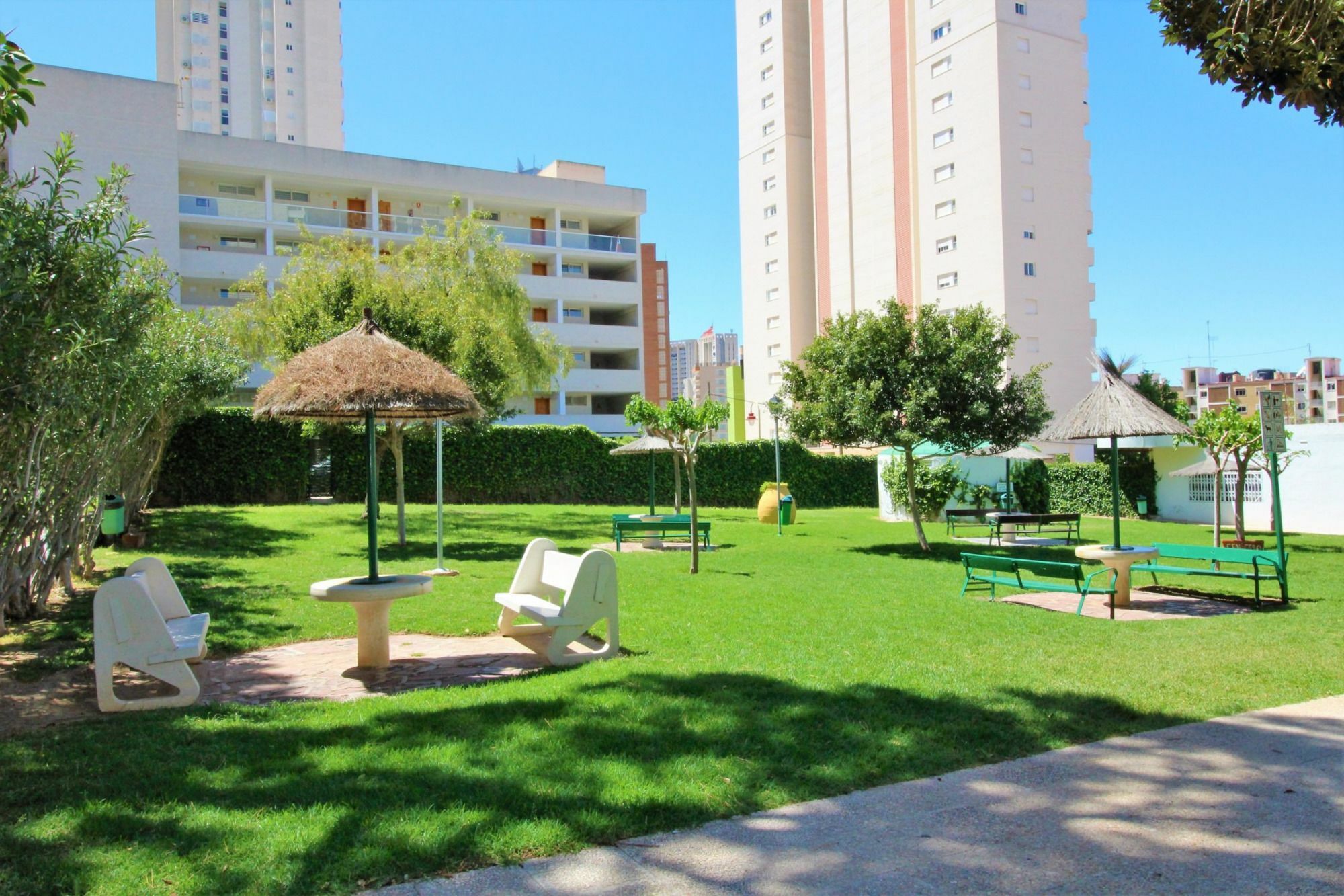 Апартаменти Playmon Park 8-10 Бенідорм Екстер'єр фото